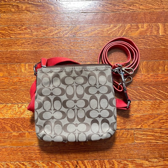 Authentic Coach bag - Picture 3 of 6